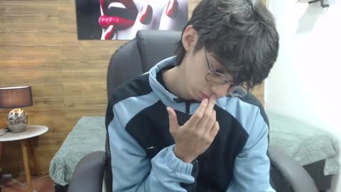 Snapshot of jhoellx chatting on January 2025 12:29:01 PM Jhoel online show from January 2025 12:29:01 PM