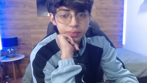 Snapshot of jhoellx chatting on January 2025 12:52:01 PM Jhoel online show from January 2025 12:52:01 PM