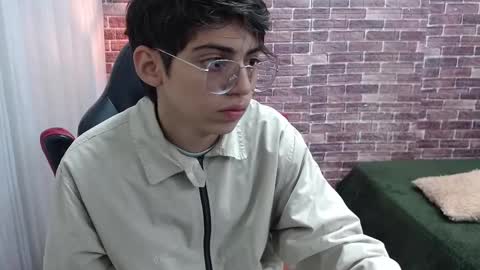 Snapshot of jhoellx chatting on February 2025 12:21:01 PM Jhoel online show from February 2025 12:21:01 PM