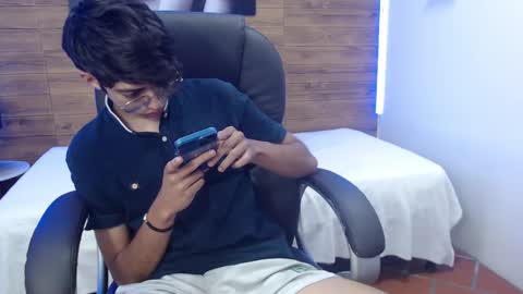 Snapshot of jhoellx chatting on February 2025 04:21:01 PM Jhoel online show from February 2025 04:21:01 PM