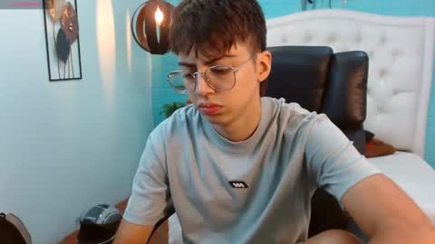 Snapshot of jhoellx chatting on September 2025 12:51:01 PM Jhoel online show from September 2025 12:51:01 PM