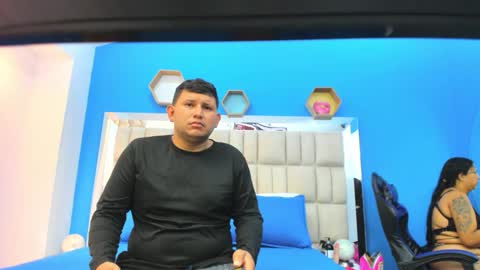 jhon_and_catalina online show from October 2025 12:24:02 PM