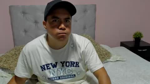 Snapshot of jhonatan_morales_s chatting on October 2025 03:27:02 AM jhonatan_morales_s online show from October 2025 03:27:02 AM