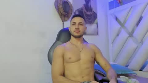 Snapshot of jhonny_flames7 chatting on December 2024 04:01:02 AM jhonny online show from December 2024 04:01:02 AM