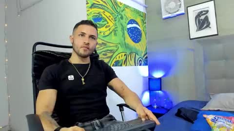 Snapshot of jhonny_flames7 chatting on September 2025 04:12:02 AM jhonny online show from September 2025 04:12:02 AM