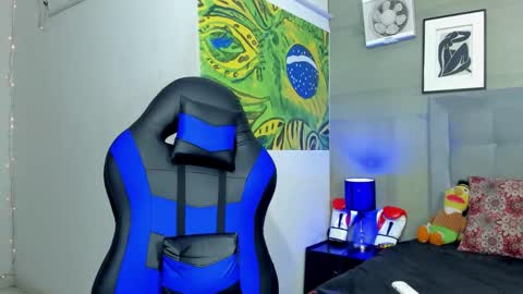 jhonny online show from December 2025 12:37:02 AM