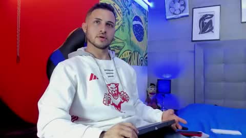 Snapshot of jhonny_flames7 chatting on February 2026 08:10:02 PM jhonny online show from February 2026 08:10:02 PM