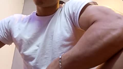 Snapshot of jhonny_thes28 chatting on October 2025 07:31:02 PM jhonny_thes28 online show from October 2025 07:31:02 PM