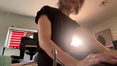 Snapshot of jhopeftw chatting on February 2026 02:24:01 PM Anya online show from February 2026 02:24:01 PM