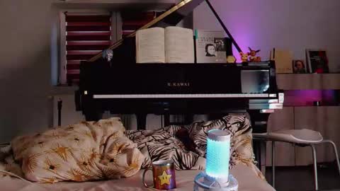 Snapshot of jhopeftw chatting on February 2026 03:43:01 PM Anya online show from February 2026 03:43:01 PM