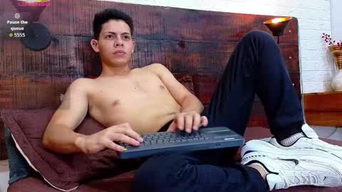 jhosuavega online show from November 2025 11:49:02 PM