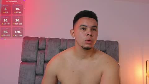 Snapshot of jhotta_foxx chatting on June 2026 10:06:02 AM Jhonatan80 online show from June 2026 10:06:02 AM