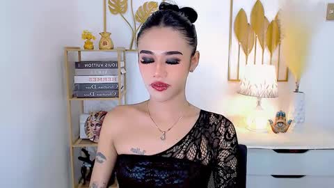 Snapshot of jhulianagrey chatting on December 2024 02:25:02 AM julie online show from December 2024 02:25:02 AM