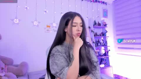 Ji  online show from February 2026 04:24:01 AM