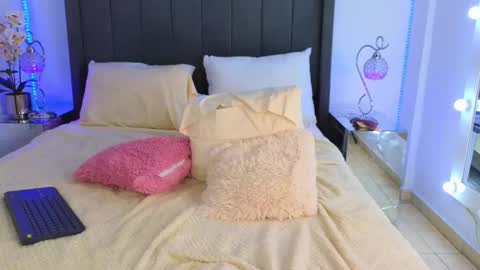 jiah online show from February 2025 03:15:01 AM