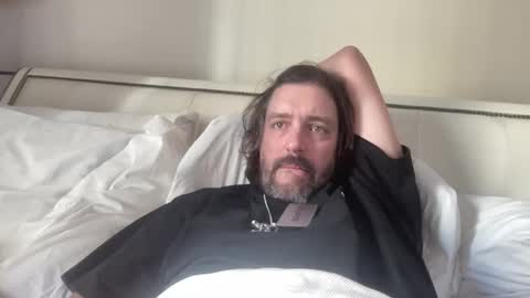 Snapshot of jimboo400 chatting on November 2025 08:21:02 PM jimboo400 online show from November 2025 08:21:02 PM