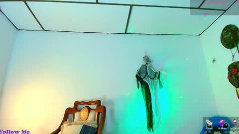 Jimm  Independent Model  online show from November 2025 12:41:02 PM