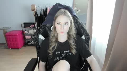 Snapshot of jimmy_and_amy chatting on November 2025 10:50:02 AM Amy next stream on Wednesday Thursday Friday Saturday and Sunday at 16 pm GMT3 online show from November 2025 10:50:02 AM