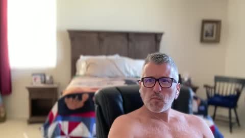 Snapshot of jimmyaaron chatting on February 2025 08:36:01 PM Dad of Three online show from February 2025 08:36:01 PM