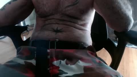 Snapshot of jimshard7x6 chatting on December 2024 03:13:02 PM cock model bathing suit model online show from December 2024 03:13:02 PM