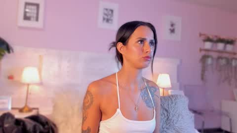 Jinx  online show from November 2025 02:06:02 PM