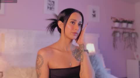 Jinx  online show from December 2025 02:04:01 PM