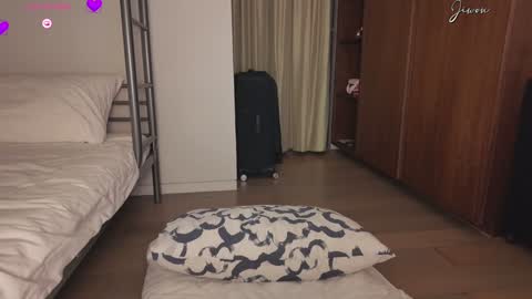 Jiwon online show from January 2025 07:31:01 PM