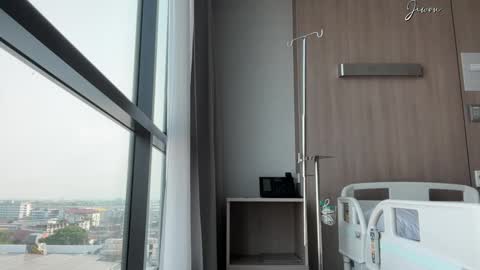 Jiwon online show from February 2025 09:13:02 AM