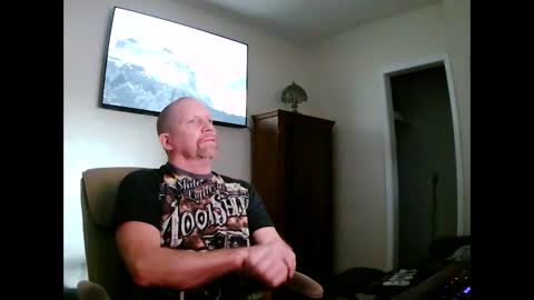 Snapshot of jlouton01 chatting on September 2025 02:33:02 PM kilroy online show from September 2025 02:33:02 PM