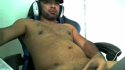 jhon00 online show from October 2025 05:24:02 PM