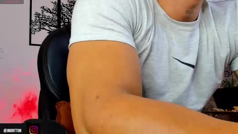 Snapshot of jmortton chatting on February 2025 02:31:02 PM IGJmortton online show from February 2025 02:31:02 PM