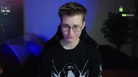 Snapshot of joan_night chatting on October 2025 09:38:02 PM J online show from October 2025 09:38:02 PM