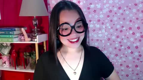 Joana online show from November 2025 07:41:02 PM