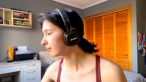 Snapshot of joanaphippin chatting on April 2026 07:44:01 AM joanaphippin online show from April 2026 07:44:01 AM
