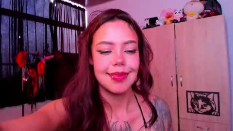 Joan online show from January 2026 05:17:02 PM