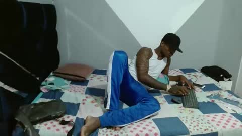 joao_leao online show from November 2025 01:10:02 PM