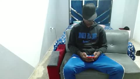 joao_leao online show from November 2025 12:05:02 PM