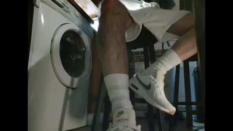 Snapshot of jobbeduval chatting on February 2025 08:06:02 PM GUILLAUME feet and socks online show from February 2025 08:06:02 PM