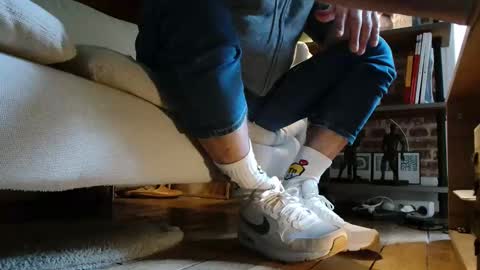 Snapshot of jobbeduval chatting on February 2025 09:57:02 AM GUILLAUME feet and socks online show from February 2025 09:57:02 AM