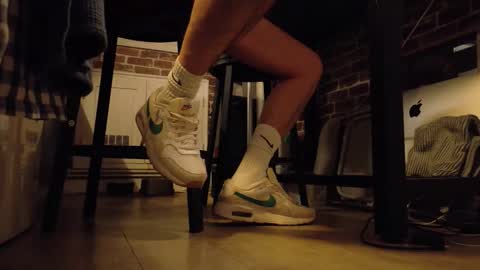 Snapshot of jobbeduval chatting on October 2025 08:04:01 PM GUILLAUME feet and socks online show from October 2025 08:04:01 PM