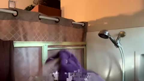 Snapshot of jodawg02 chatting on November 2025 09:57:02 PM Sean online show from November 2025 09:57:02 PM