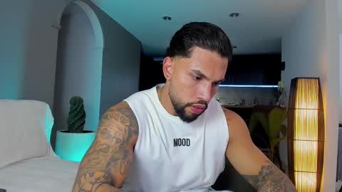 joe_esthetic online show from February 2025 12:43:01 AM