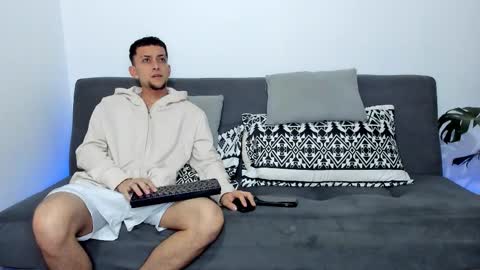 Snapshot of joel_foxx chatting on November 2025 11:21:02 AM joel_foxx online show from November 2025 11:21:02 AM