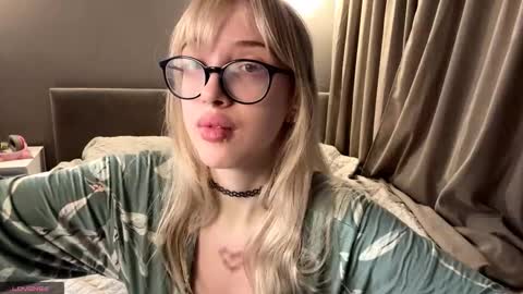 Amaya online show from November 2025 03:45:02 PM