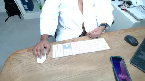 joeshades21 online show from January 2026 01:38:02 PM