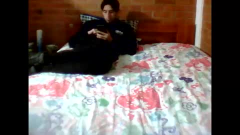 Snapshot of johan70nsexy chatting on November 2025 08:41:02 PM johan70nsexy online show from November 2025 08:41:02 PM