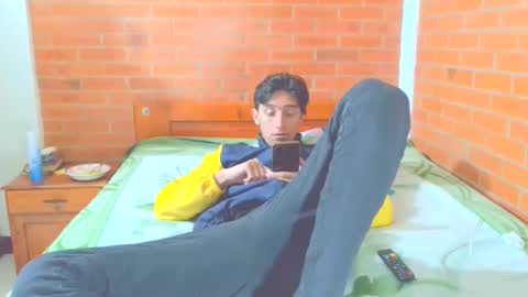 Snapshot of johan70nsexy chatting on February 2026 11:53:02 PM johan70nsexy online show from February 2026 11:53:02 PM