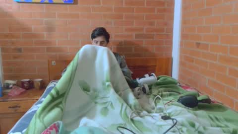 Snapshot of johan70nsexy chatting on February 2026 02:08:02 AM johan70nsexy online show from February 2026 02:08:02 AM