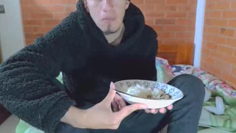 Snapshot of johan70nsexy chatting on February 2026 04:11:01 AM johan70nsexy online show from February 2026 04:11:01 AM