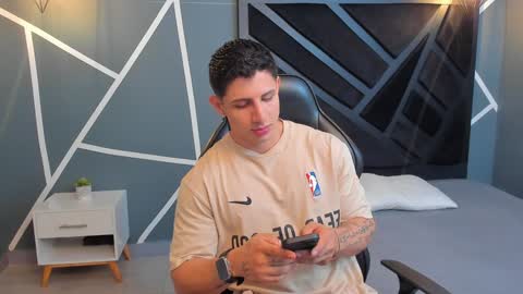 Johan Williams online show from December 2024 06:17:02 AM